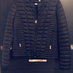 Guess spring / fall jacket small asking $100